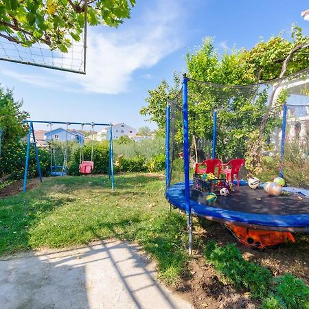 Apartments Pela Lopar Ngoại thất bức ảnh