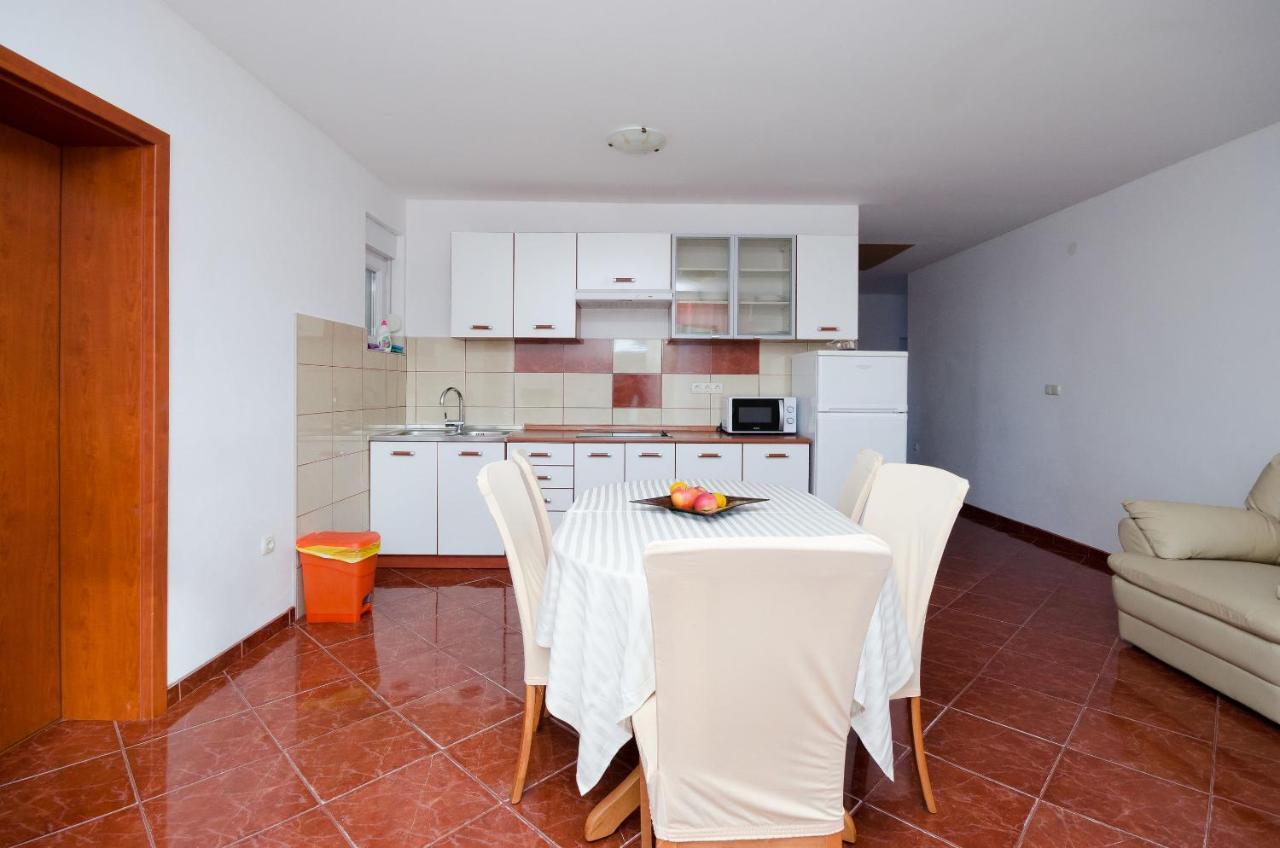Apartments Pela Lopar Ngoại thất bức ảnh