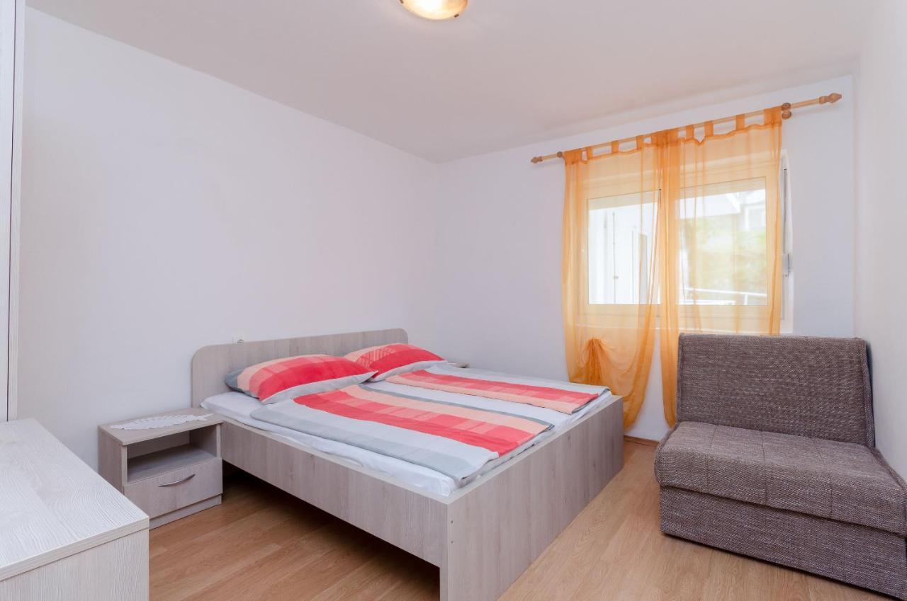 Apartments Pela Lopar Ngoại thất bức ảnh